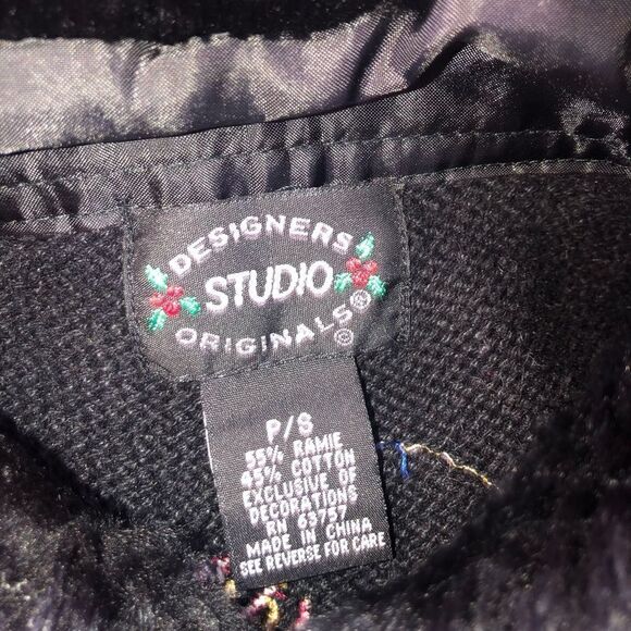 Christmas Sweater EUC - Picture 4 of 5